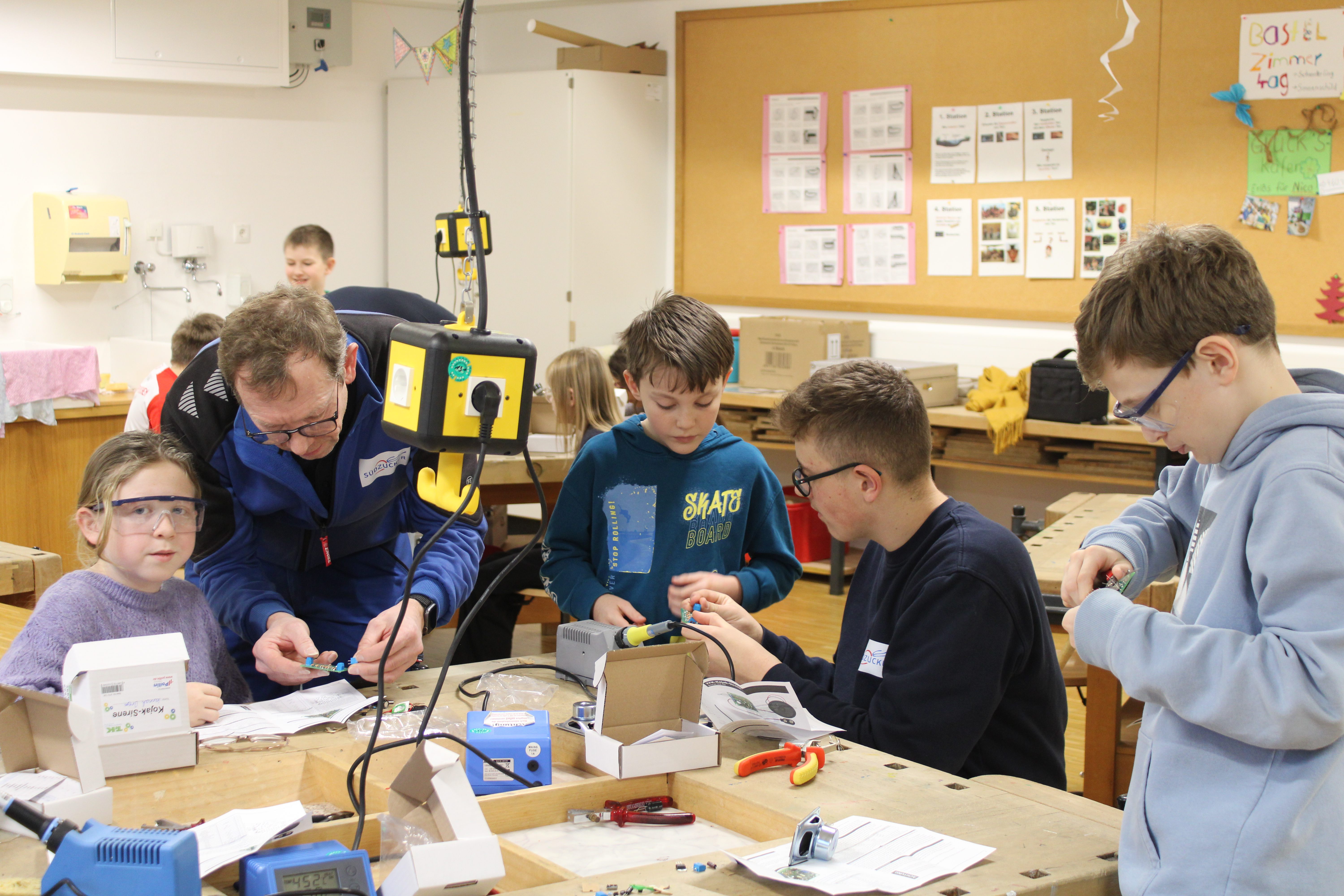 SET – SCHÜLER ENTDECKEN TECHNIK Grundschule Altenmarkt in Osterhofen