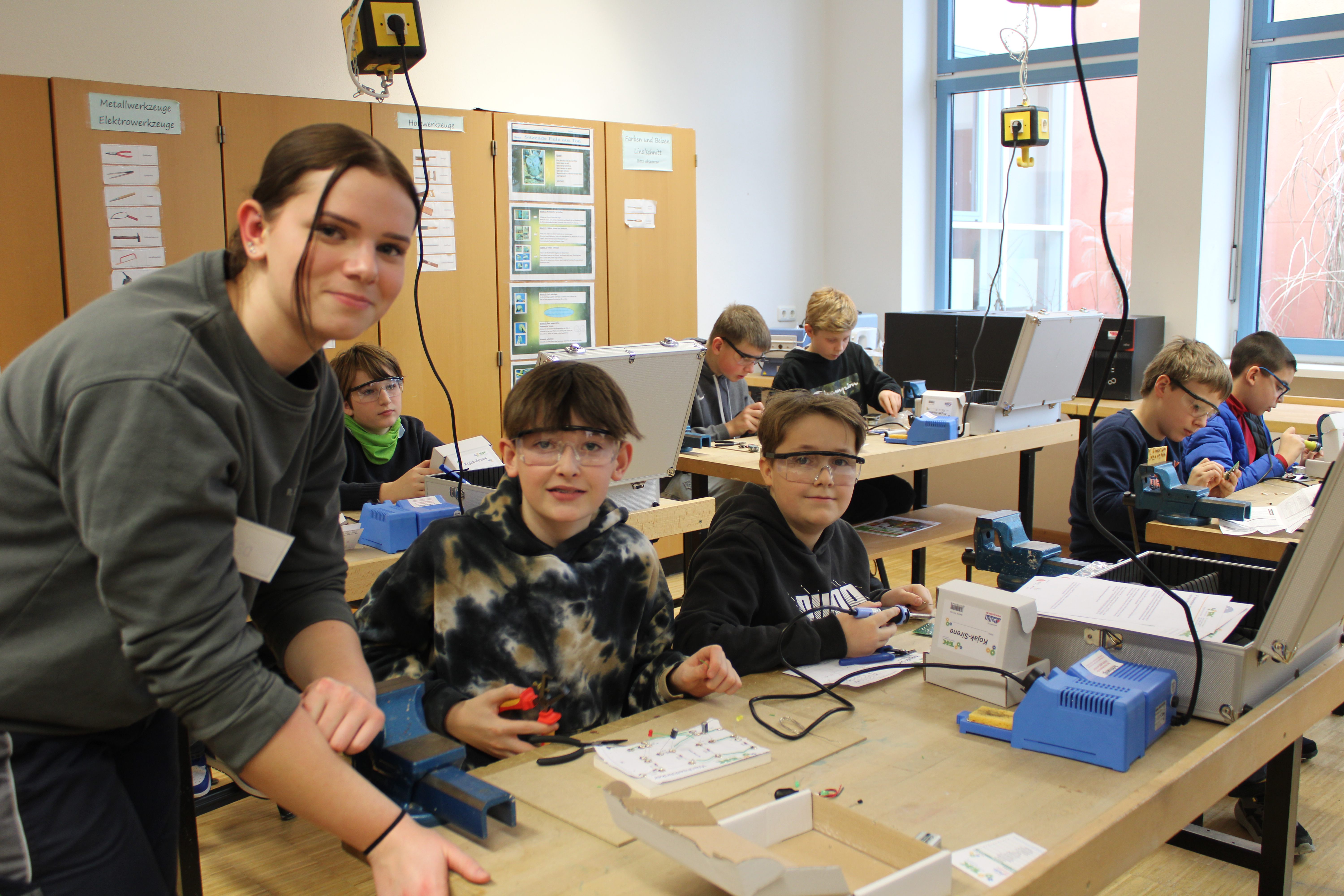 SET - SCHÜLER ENTDECKEN TECHNIK an der Drei-Quellen-Realschule Bad Griesbach