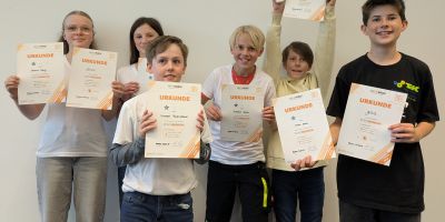 JECC - JUNGER ELEKTRONIK-COMPUTER-CLUB - TfK-Teams bei der World Robot Olympiad in Passau