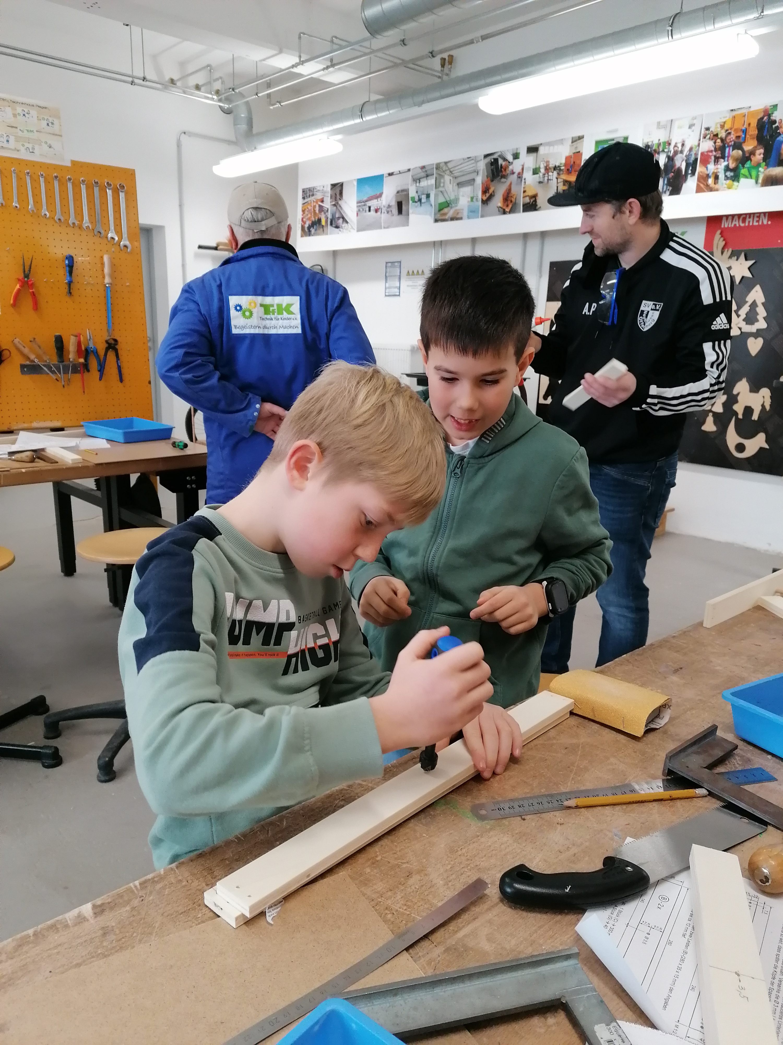 TECHNIKHAUS DEGGENDORF – Kindergeburtstag Familie Peschl